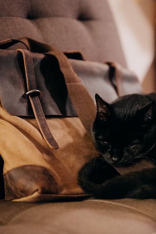 Geanta de umar din piele naturala si material textil URBAN BAG London – Negru